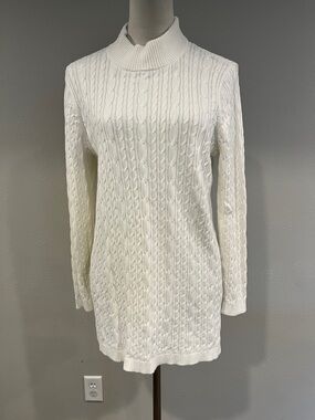Classic Cable Knit white Turtleneck long Sweater size medium